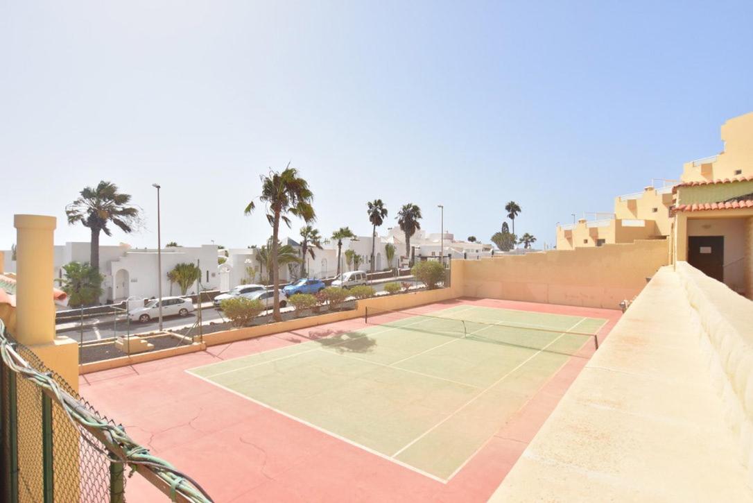 Book Jet - Hibiscus Beach Front Коста Калма Экстерьер фото