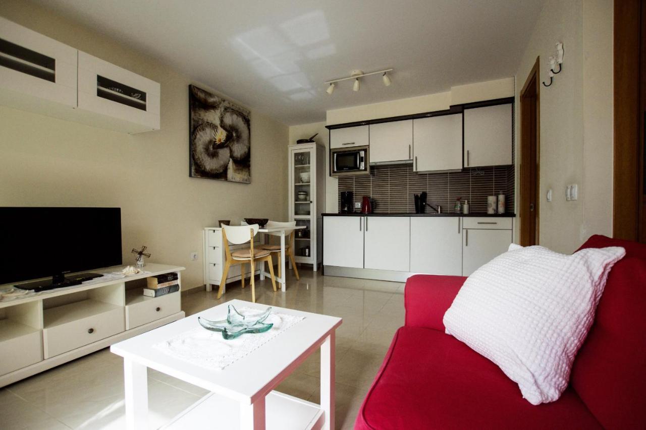 Book Jet - Hibiscus Beach Front Коста Калма Экстерьер фото