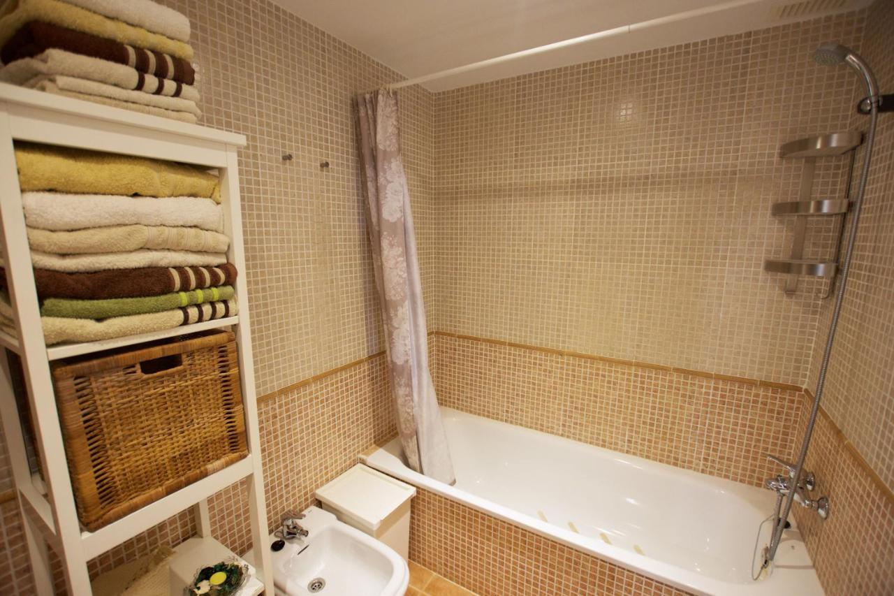 Book Jet - Hibiscus Beach Front Коста Калма Экстерьер фото