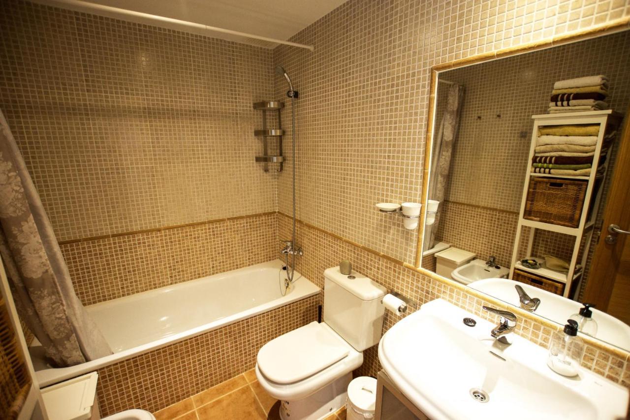 Book Jet - Hibiscus Beach Front Коста Калма Экстерьер фото