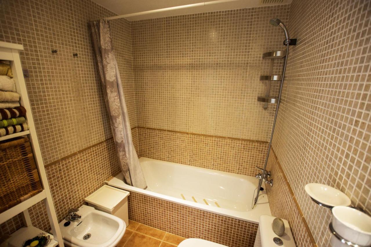 Book Jet - Hibiscus Beach Front Коста Калма Экстерьер фото